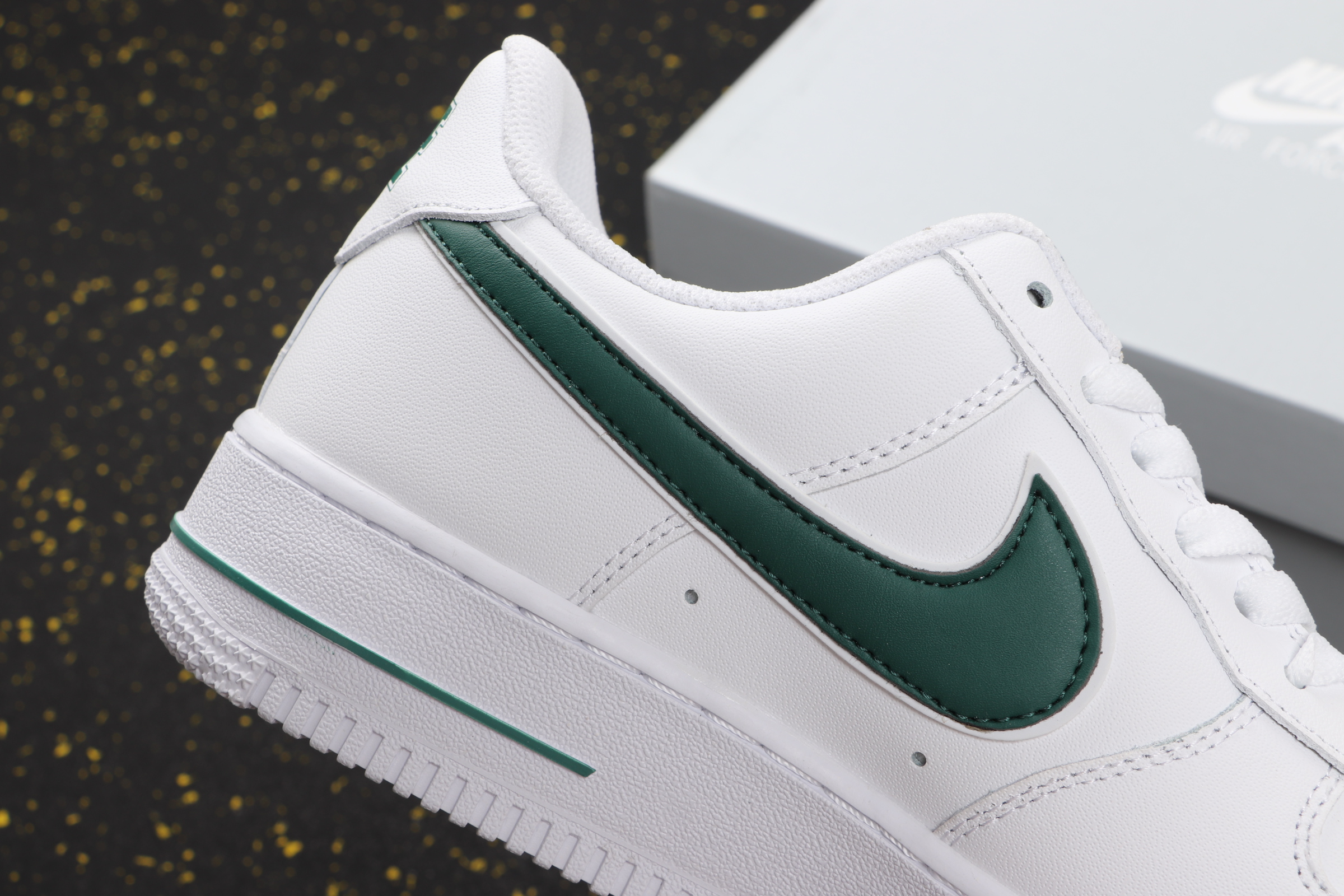 NIke AIR FORCE  1