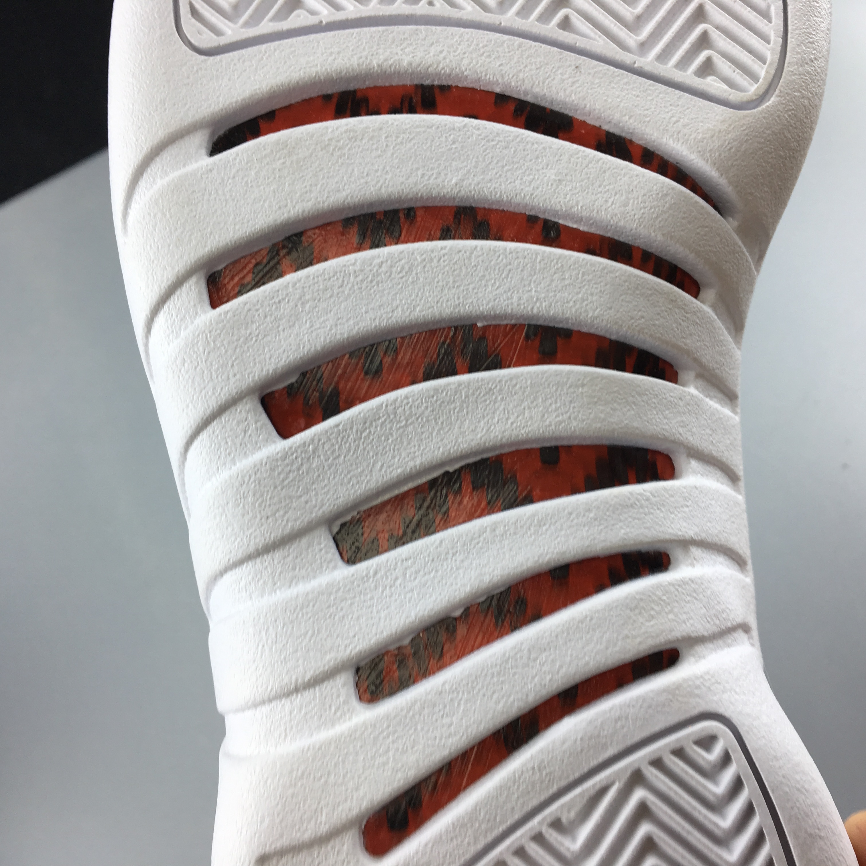 AIR  JORDAN 12 “FIBA” 130690-107