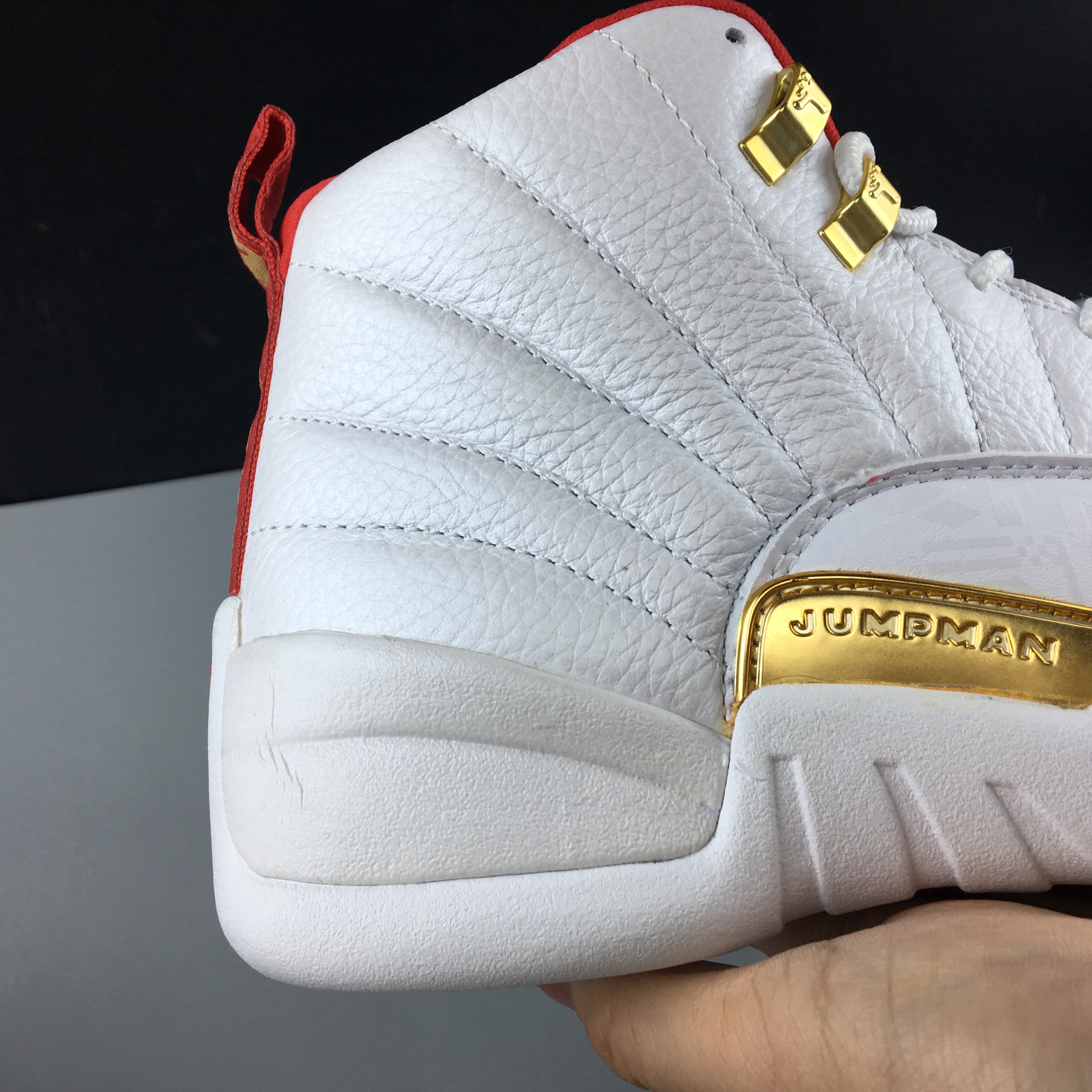 AIR  JORDAN 12 “FIBA” 130690-107