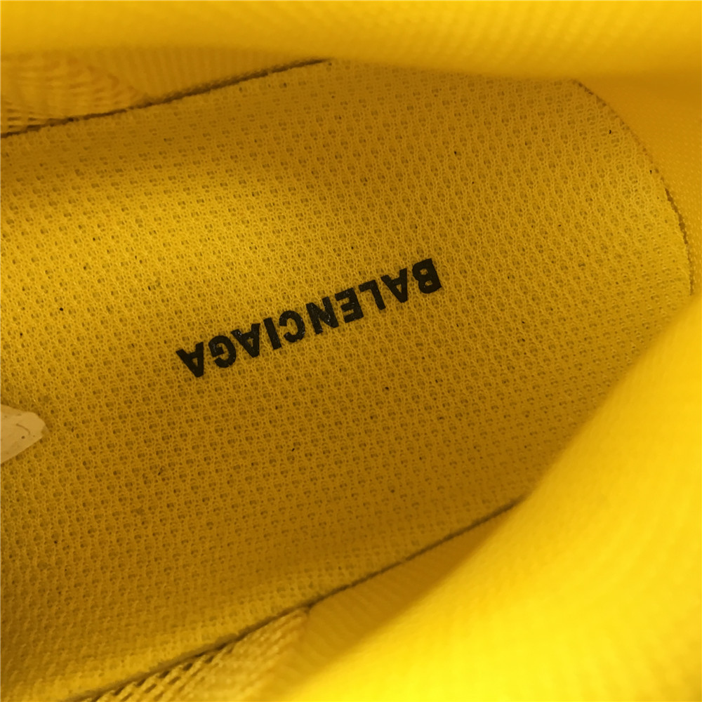 BLG  TRIPLE S YELLOW