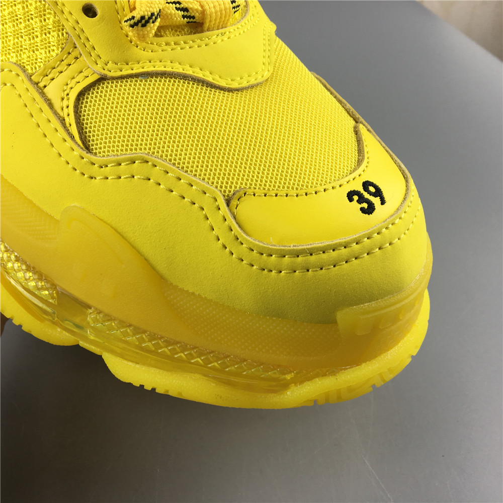 BLG  TRIPLE S YELLOW