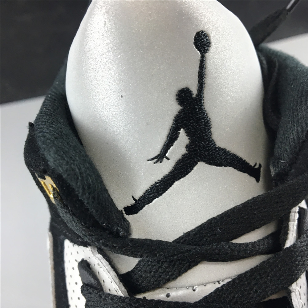 AIR JORDAN 3  GENERATION  BLACK AND SHITE SILVER 3M REFLECTIVE