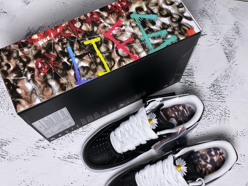 PEACEMINUSONE x​ Nike Air Force 1​ ​ AQ3692-001