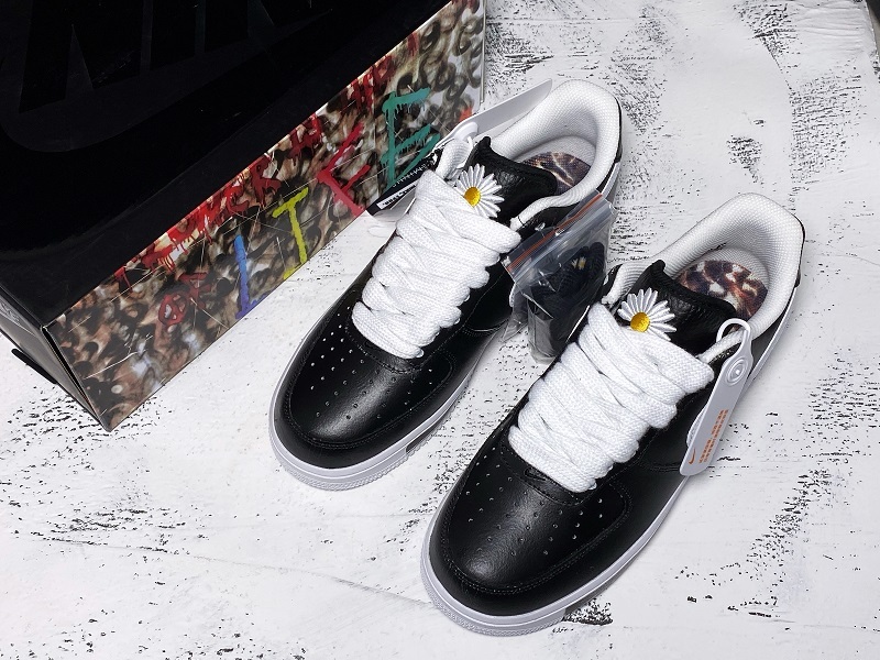 PEACEMINUSONE x​ Nike Air Force 1​ ​ AQ3692-001