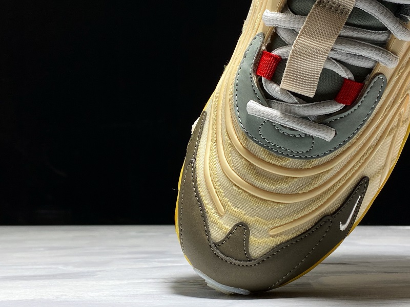 Travis Scott x Nike Air Max 270 React  CT2864-200