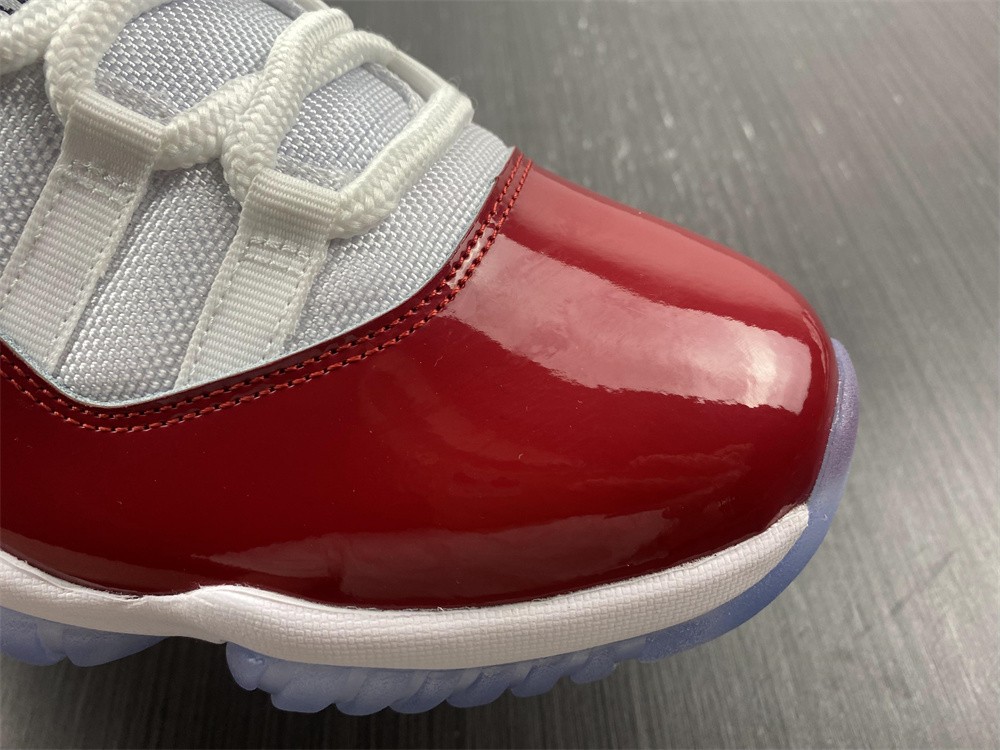 Air Jordan 11 Cherry