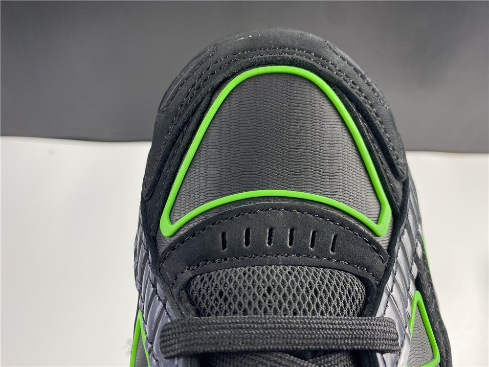 OFF-WHITE x Nike Air Rubber Dunk Green Strike