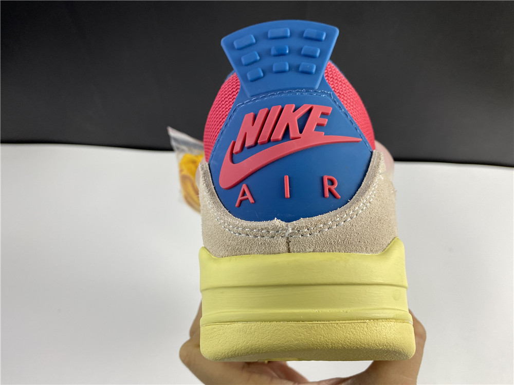 Union x Air Jordan 4 “GUAVA ICE” DC9533-800
