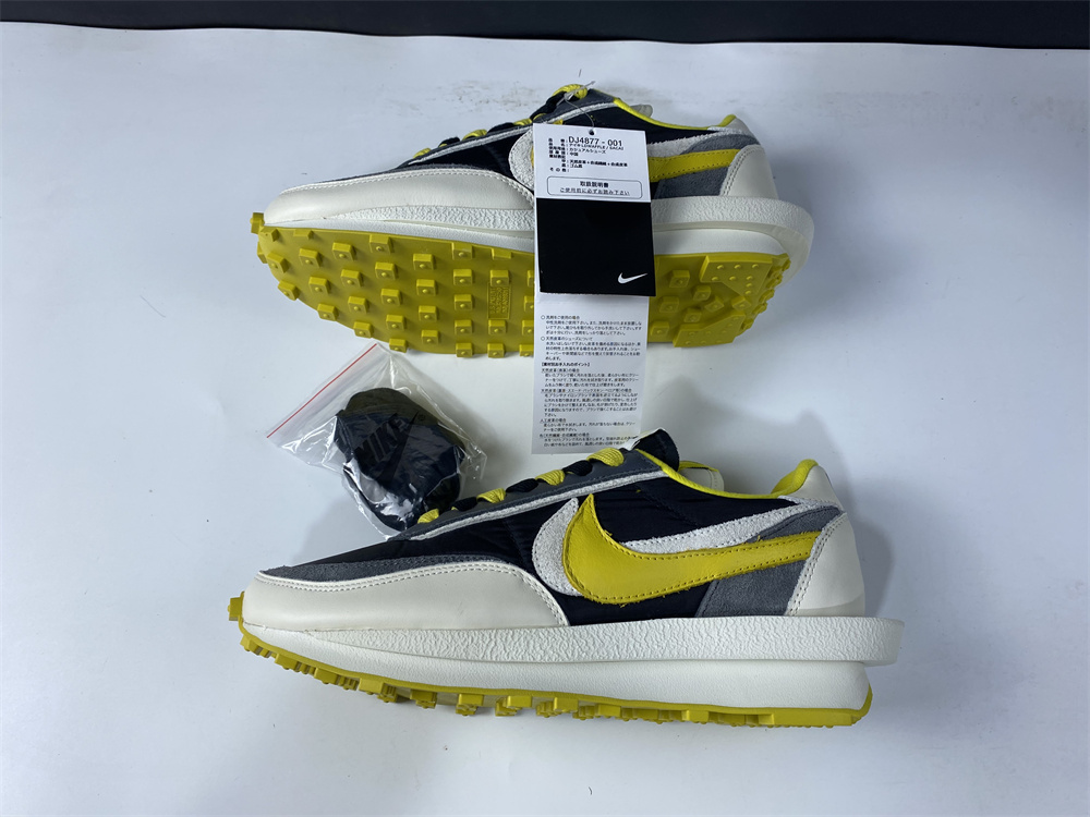 UNDERCOVER x sacai x Nike LDWaffle