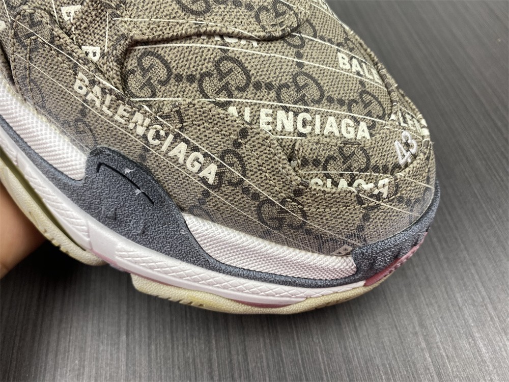 BLG TRIPLE S x G*UCCI