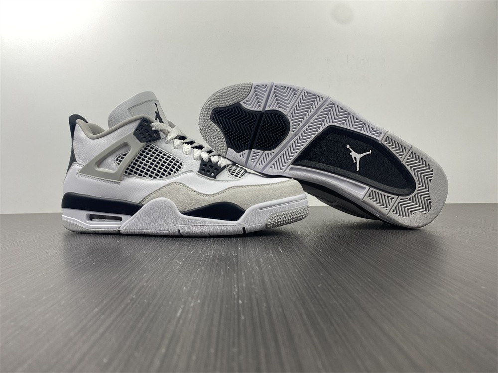 Air Jordan 4 Military Black
