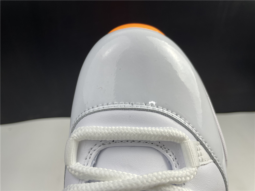 Air Jordan 11 Low WMNS Citrus