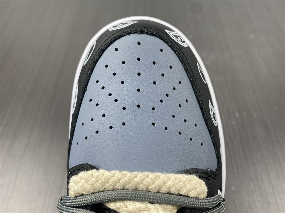 Nike Dunk Low SE FREE 99