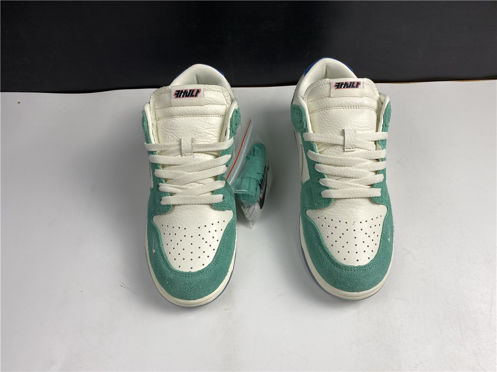 Kasina x Nike Dunk Low CZ6501-101