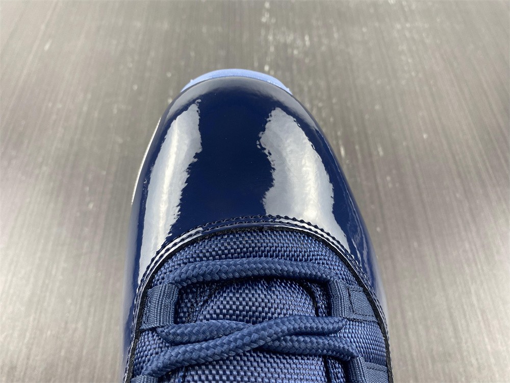 Air Jordan 11 Midnight Navy