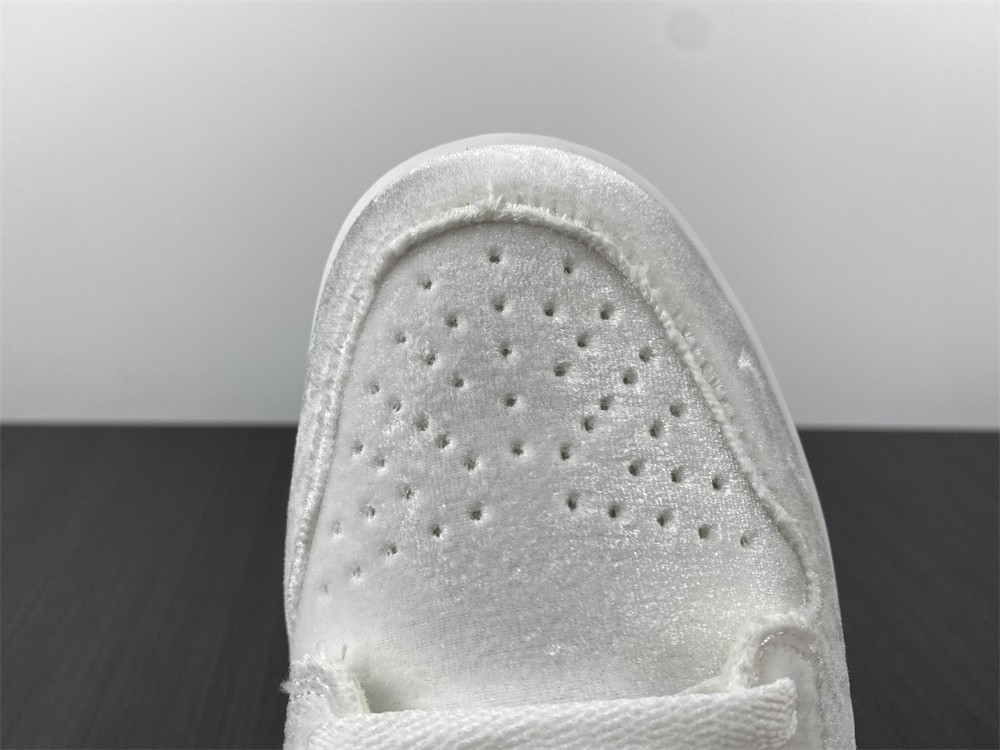 Dover Street Market x Nike Dunk Low Triple White