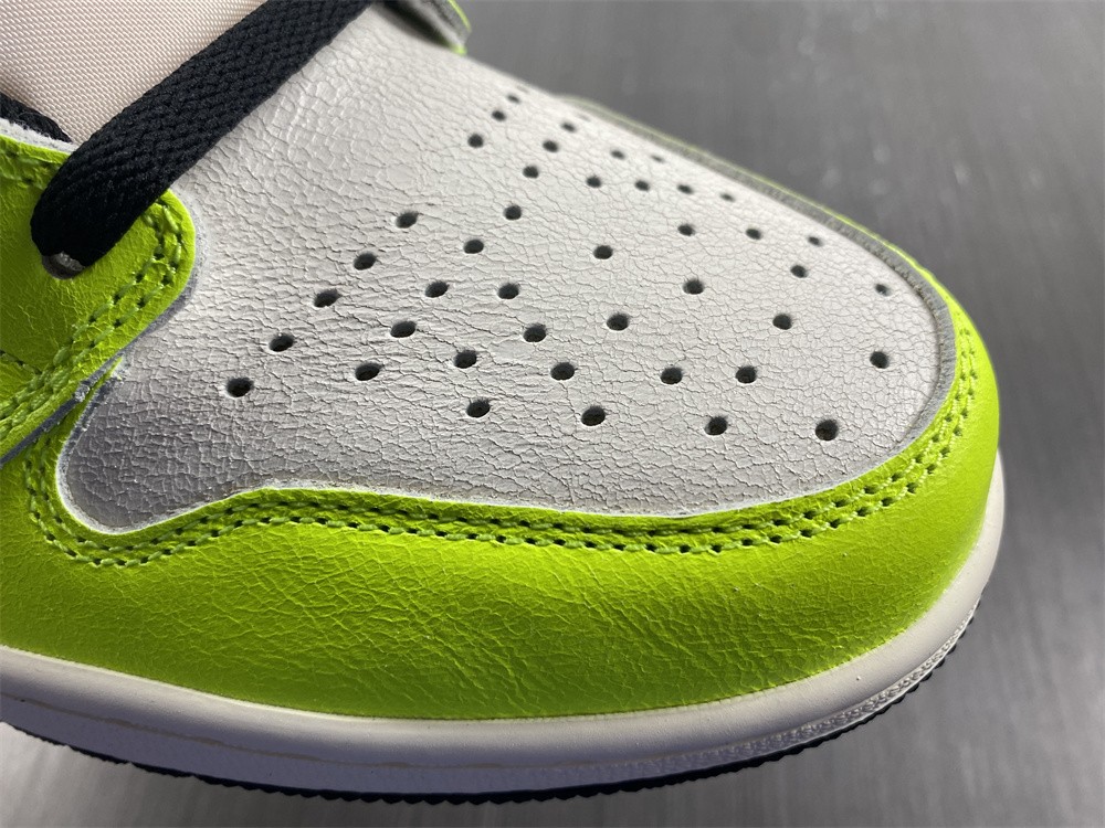 Air Jordan 1 Retro High Visionaire