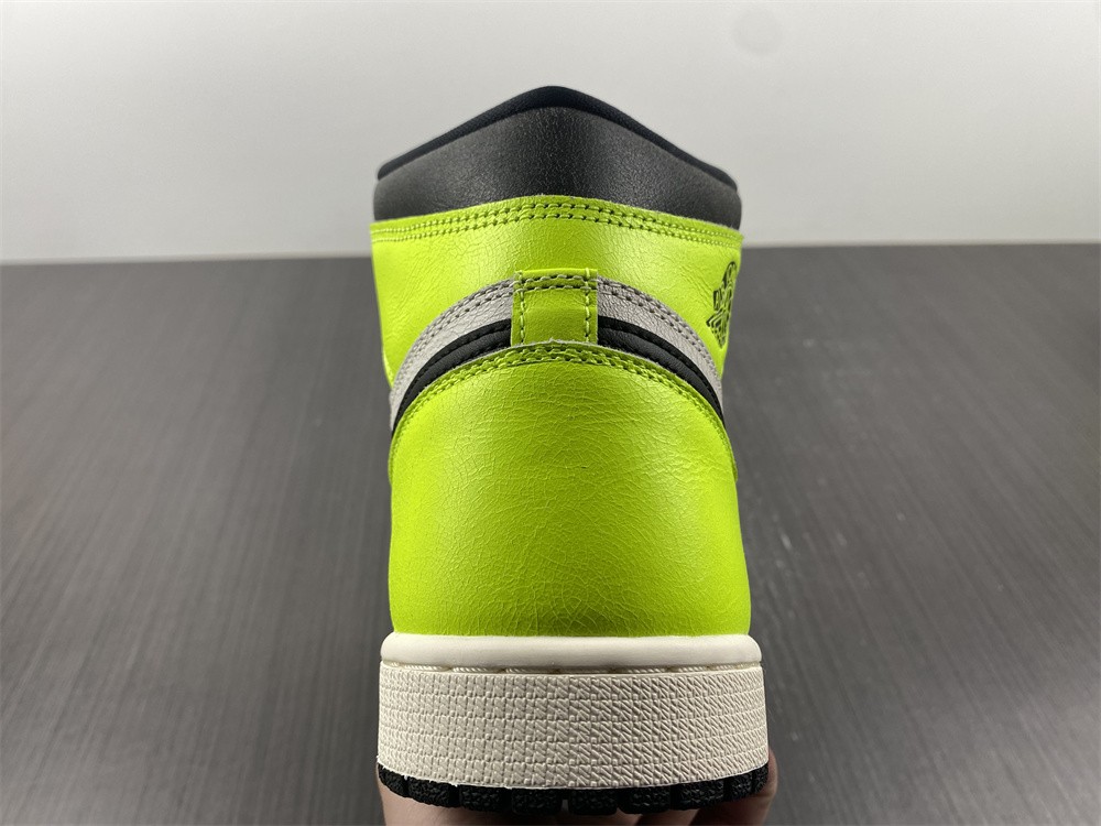 Air Jordan 1 Retro High Visionaire