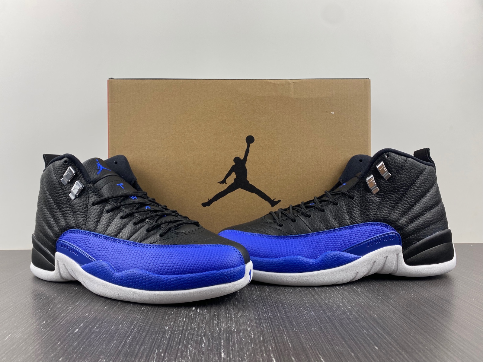 Jordan 12 Retro Hyper Royal
