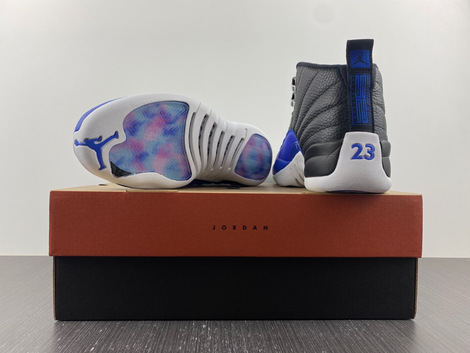 Jordan 12 Retro Hyper Royal