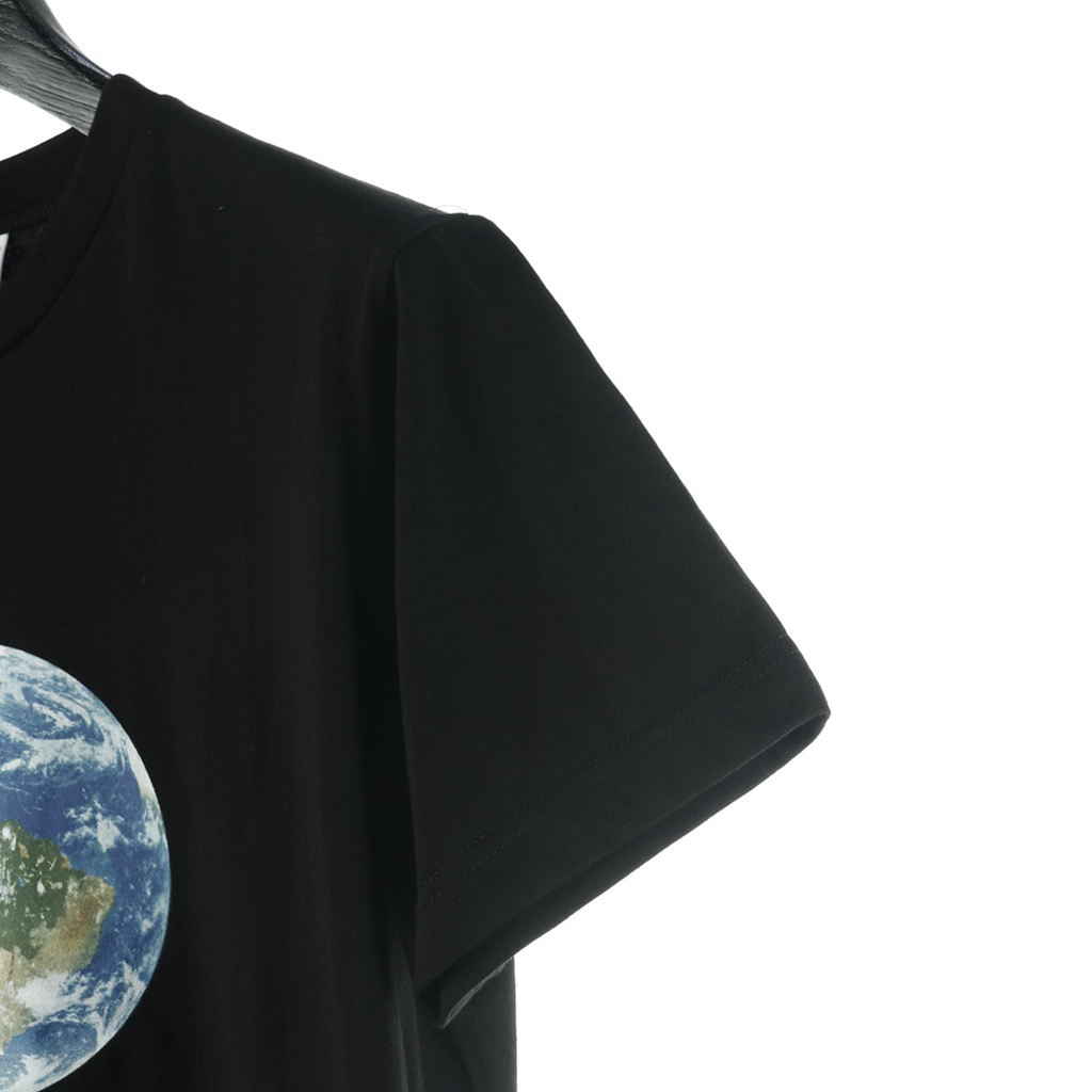 S*p*e 20ss t*f one world tee