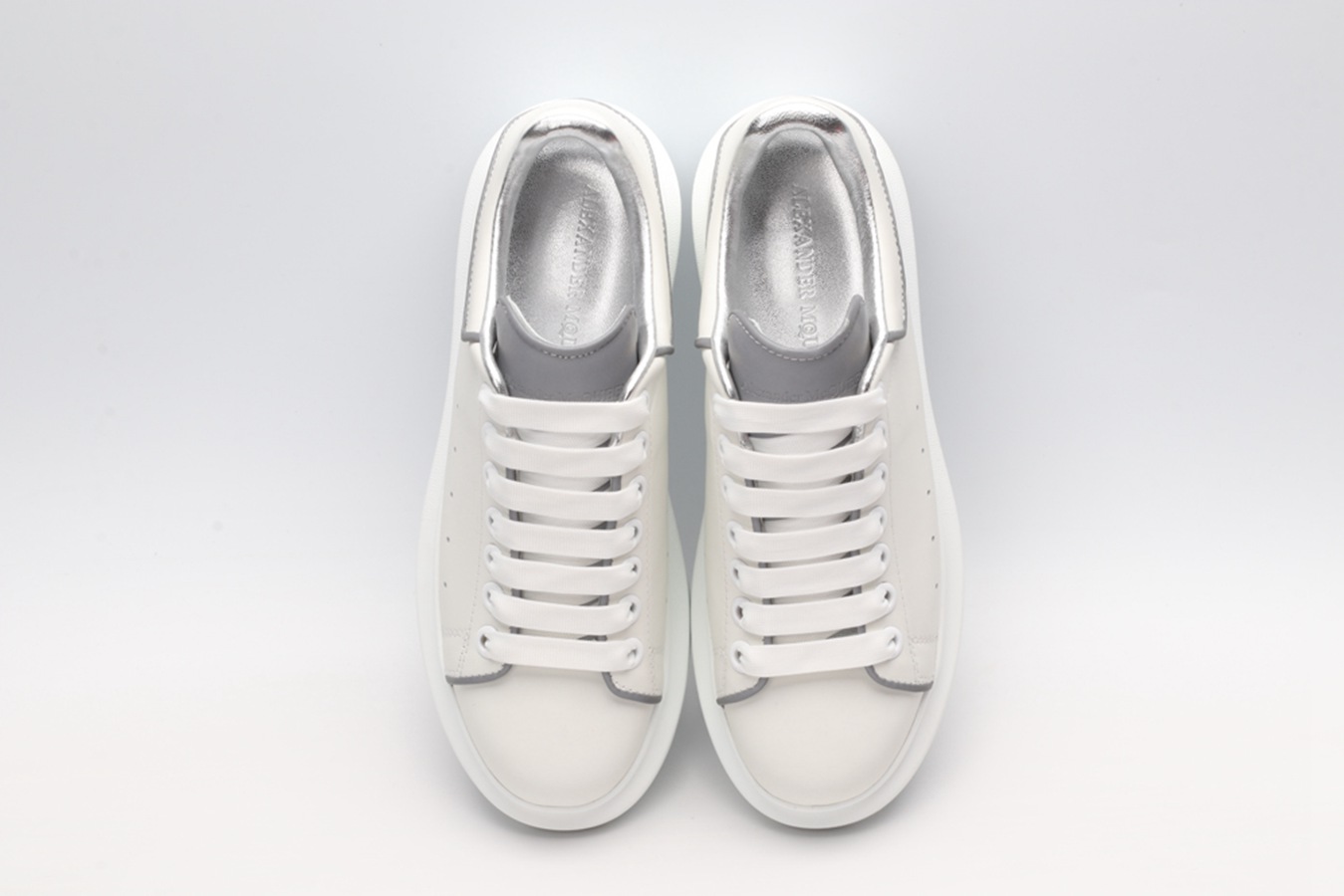 AMQ 3M Detail Oversized Sneaker