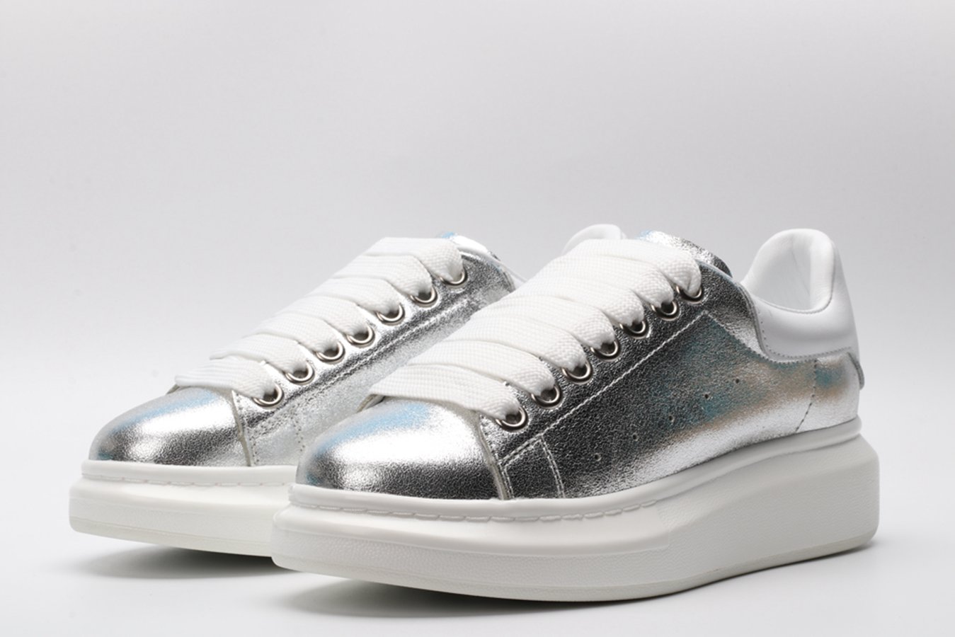AMQ Sneakers