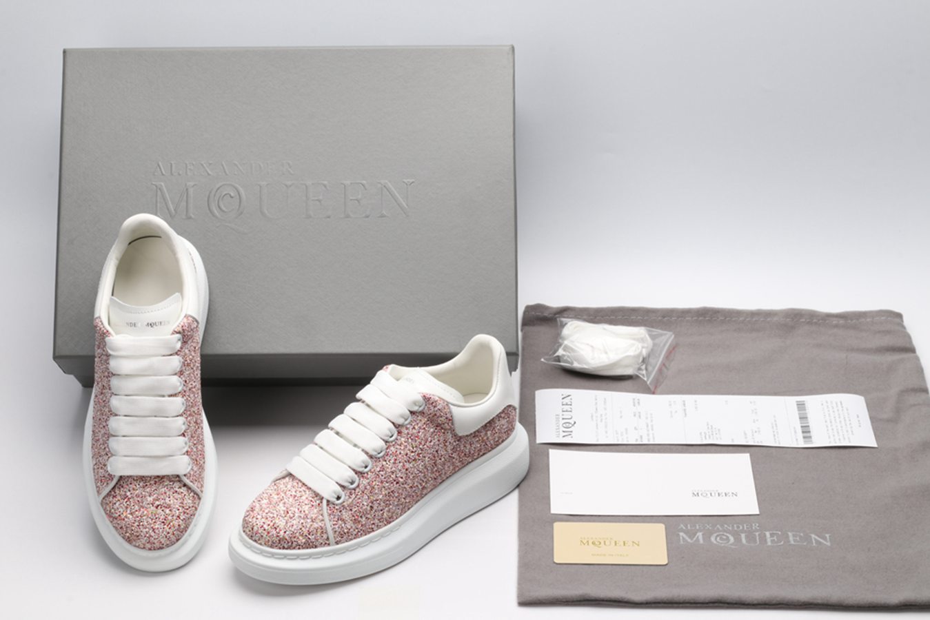 AMQ OVERSIZED SNEAKER