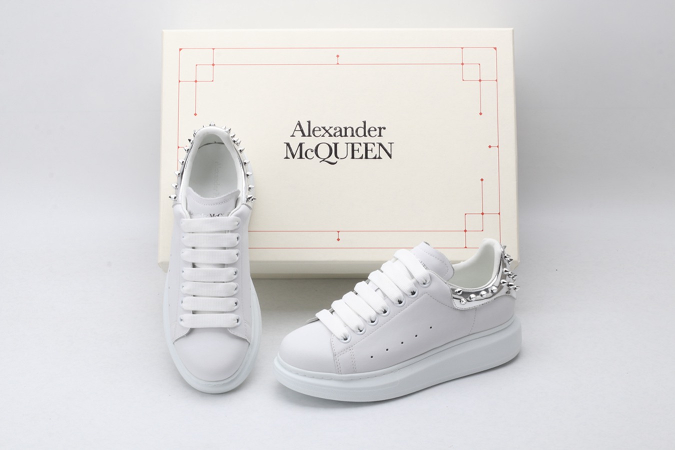 White calf leather lace-up sneaker with siL*Ver-finished hammered stud