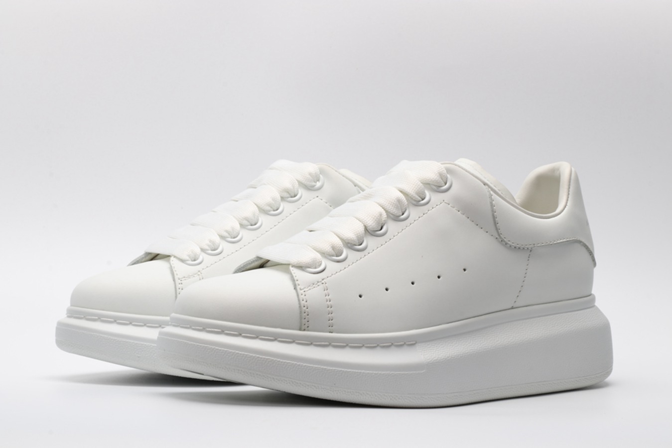 AMQ Leather Platform Sneakers