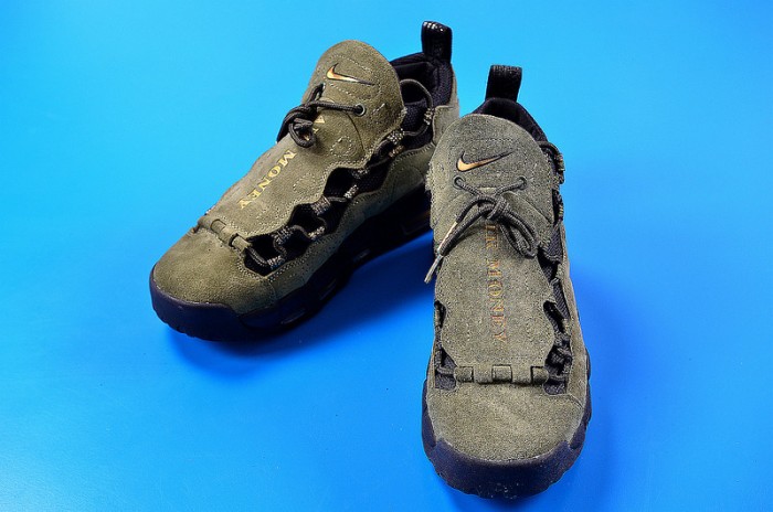 Nike Air More Money "US Dollar" Sequoia/Black mens  AJ7383-300