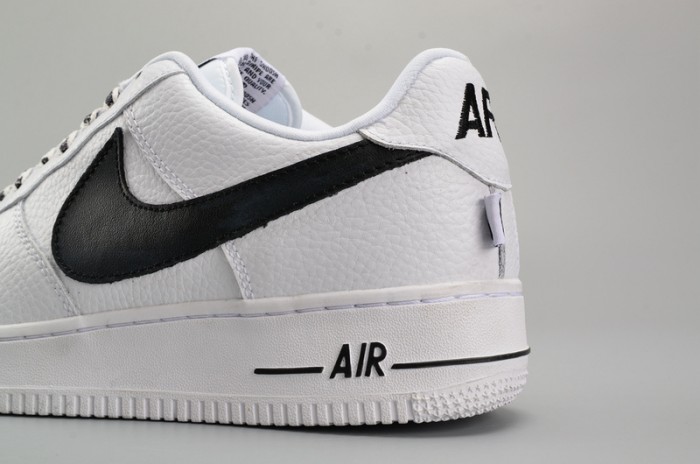Nike  Air Force 1 ´07 LV8 NBA Sz 18 White/  Black Athletic Shoes 823511-103