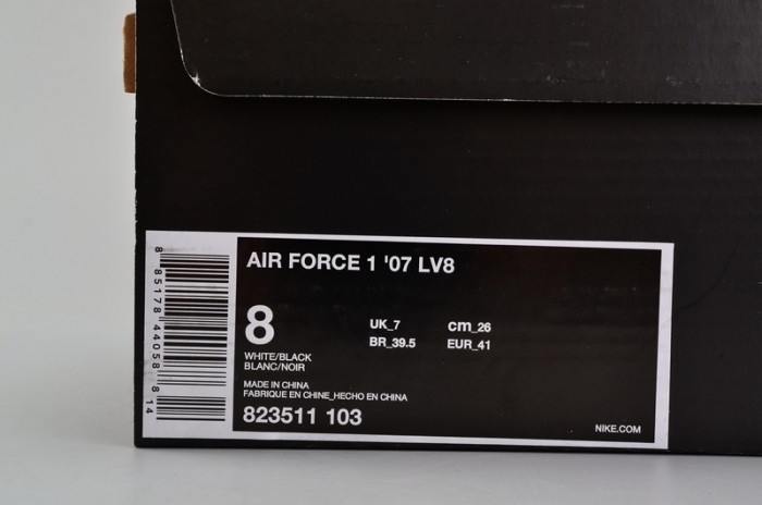 Nike  Air Force 1 ´07 LV8 NBA Sz 18 White/  Black Athletic Shoes 823511-103