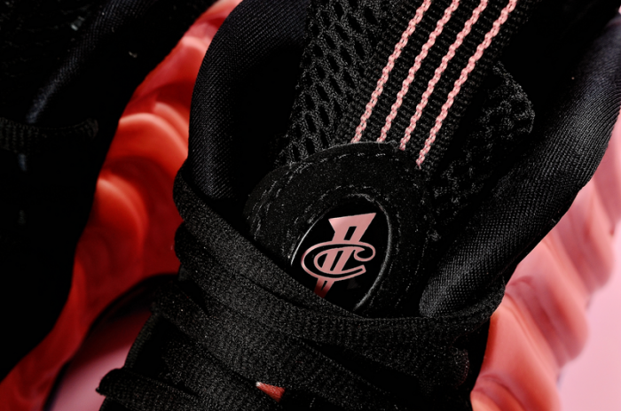 NIKE AIR FOAMPOSITE ONE 