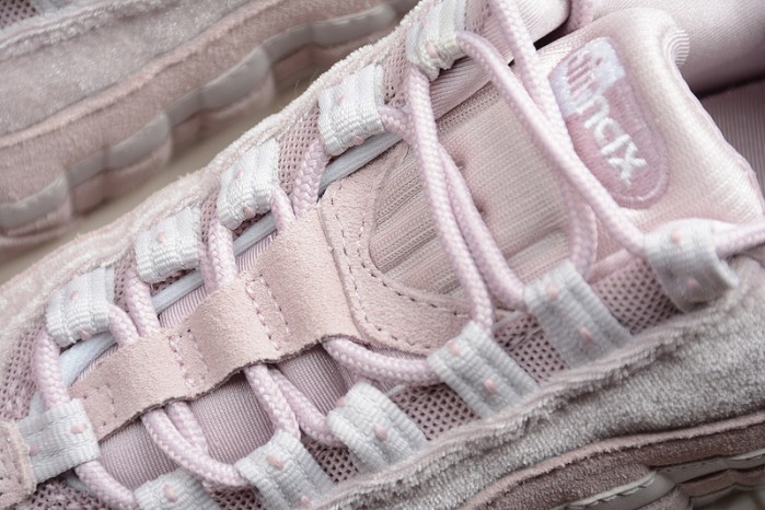 NIKE womens AIR MAX 95 DELUXE "PARTICLE ROSE"  Particle Rose AA1103-600