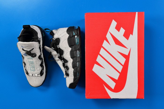 Nike Air More Money "British Pound" mens  AJ7383-002