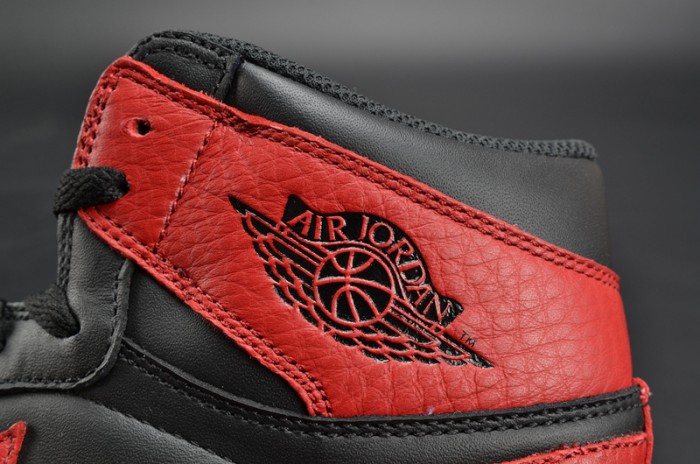 Air Jordan 1 Retro High OG "Banned" red mens  555088-001