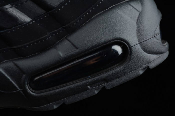 Nike mens AIR MAX 95 