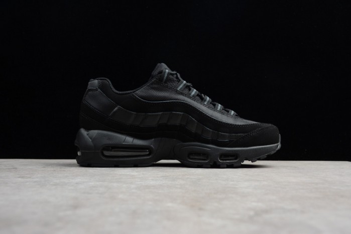Nike mens AIR MAX 95 "TRIPLE BLACK" Black-Anthracite 609048-092