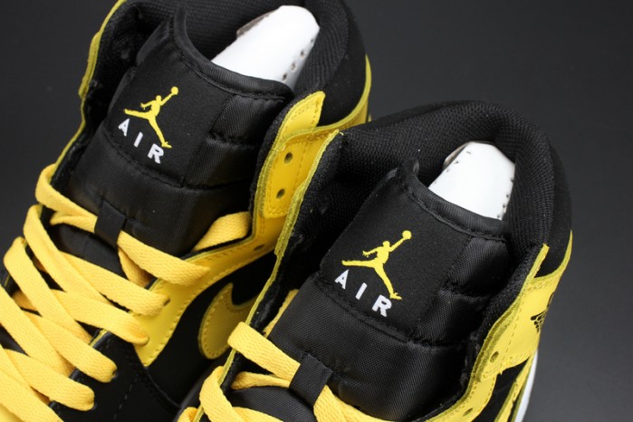 Air Jordan 1 Retro Mid ´New Love 554724-035
