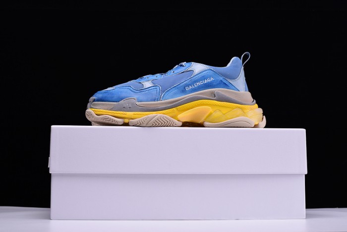 BLG 17FW TRIPLE S"CREAM"  Washed Show Snea Grey  MENS 483513W06E