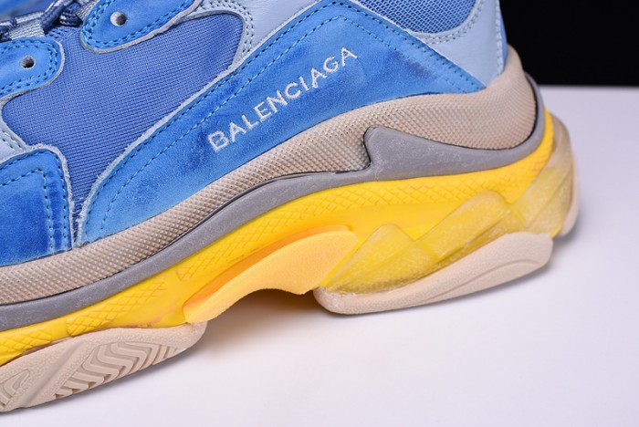 BLG 17FW TRIPLE S"CREAM"  Washed Show Snea Grey  MENS 483513W06E