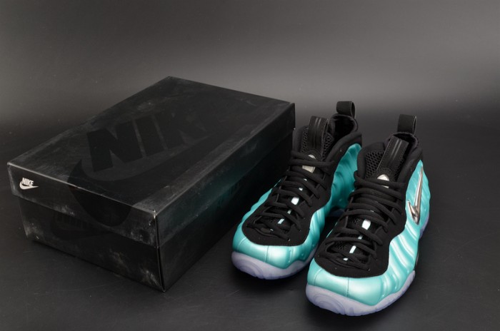 Nike Air Foamposite Pro "Island Green" Metallic Platinum mens 624041-303