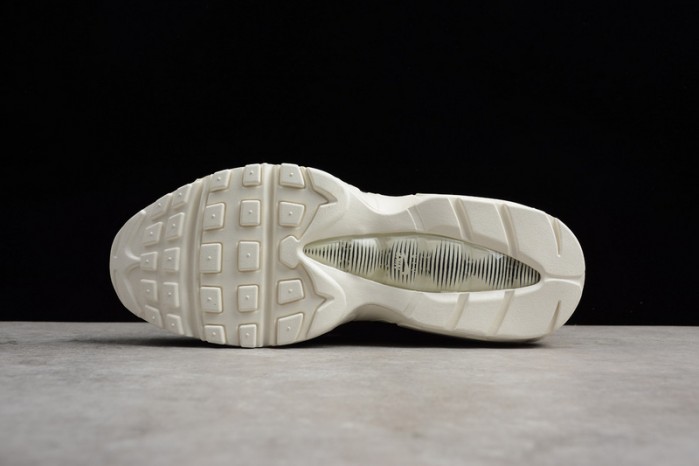 Nike mens AIR MAX 95 TT 