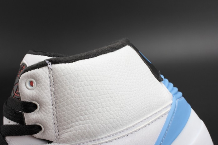 AIR JORDAN 2 RETRO UNC