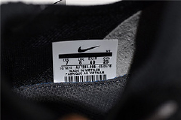 nike epic REACT FLYKNIT  Black and grey dots point noirs ET gris AJ7283 996
