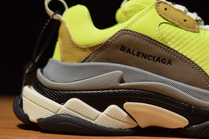 BLG TRIPLE S 483513-W901