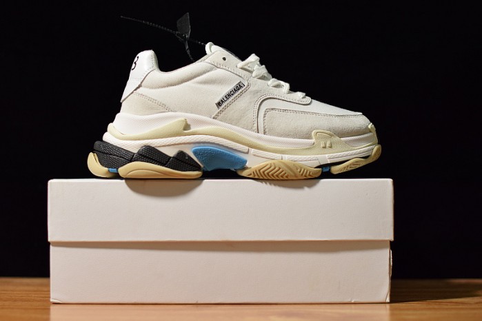 BLG Triple S White Suede  500597 W0971 9000