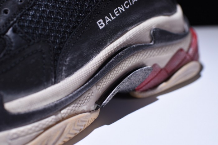 BLG TRIPLE S W06E1-1000