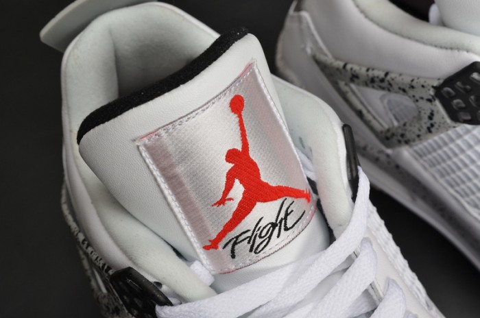 Air Jordan 4 OG "White Cement"  840606-192